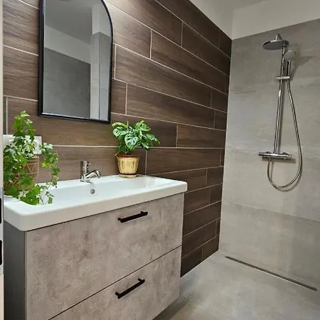 2 With Terrace, New Building, 413